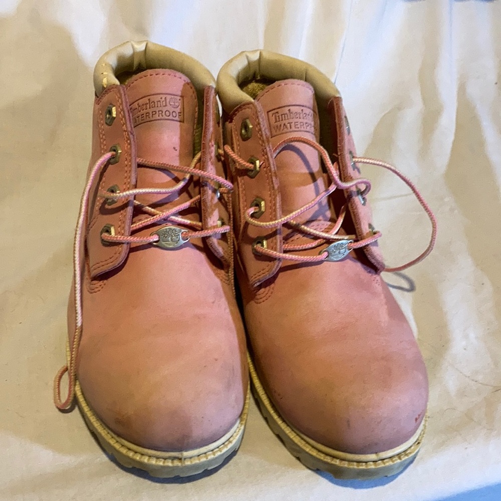Timberland pink boots